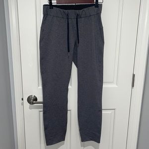 Lululemon cropped joggers